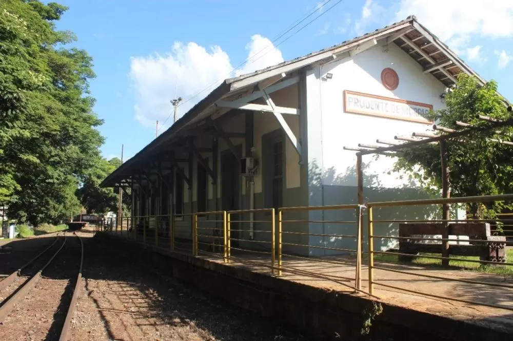 Homem se esconde em padaria para fugir de agressões em Prudente de Morais