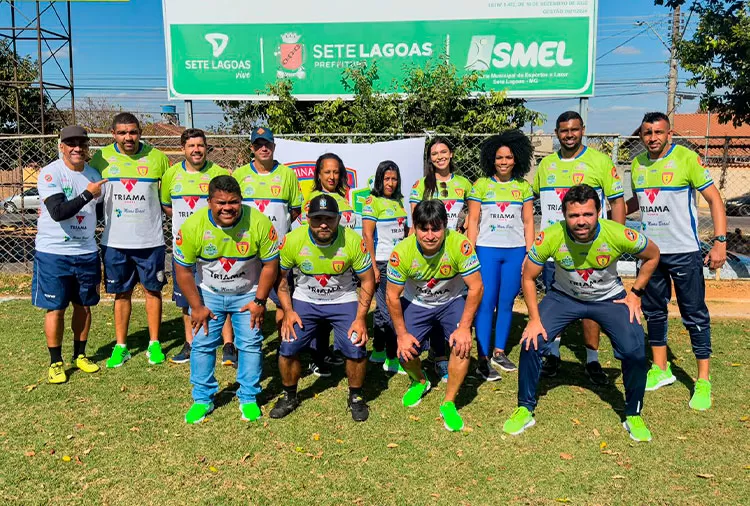 Escolinha de Sete Lagoas participa de competições oficiais da base 
