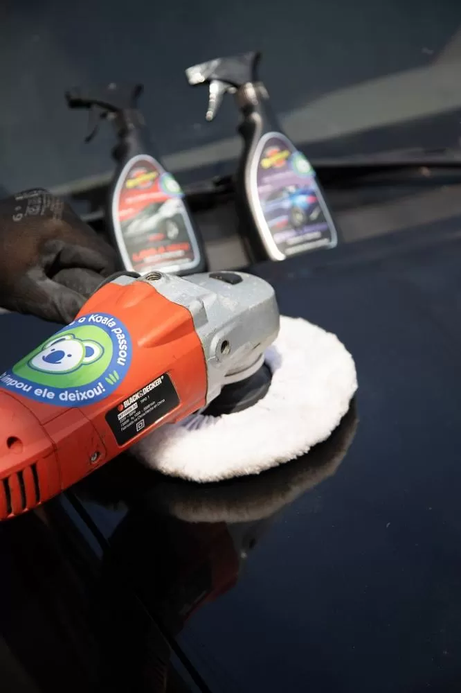 Cinco benefícios em fazer a limpeza a seco dos automóveis
