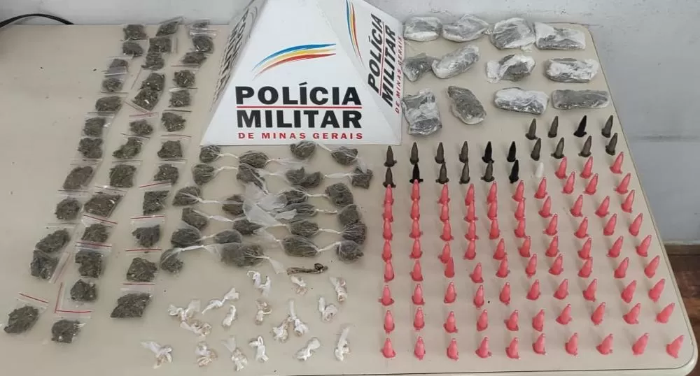 Em Sete Lagoas, suspeito abandona drogas e foge durante abordagem