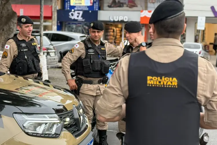 URGENTE: três são presos após perseguição em Sete Lagoas; carro tem ‘grande quantidade’ de drogas