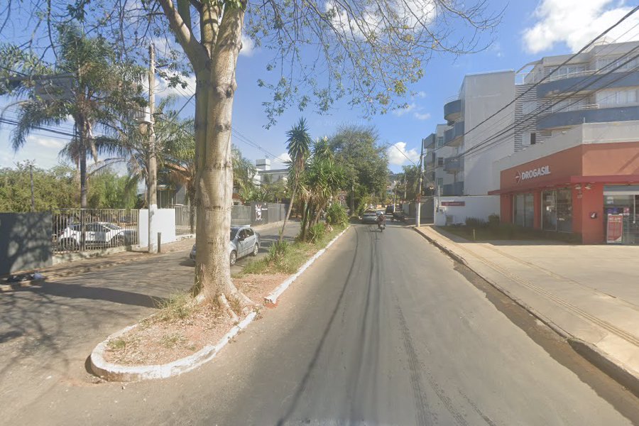 Avenida Villa-Lobos, bairro Panorama, em Sete Lagoas