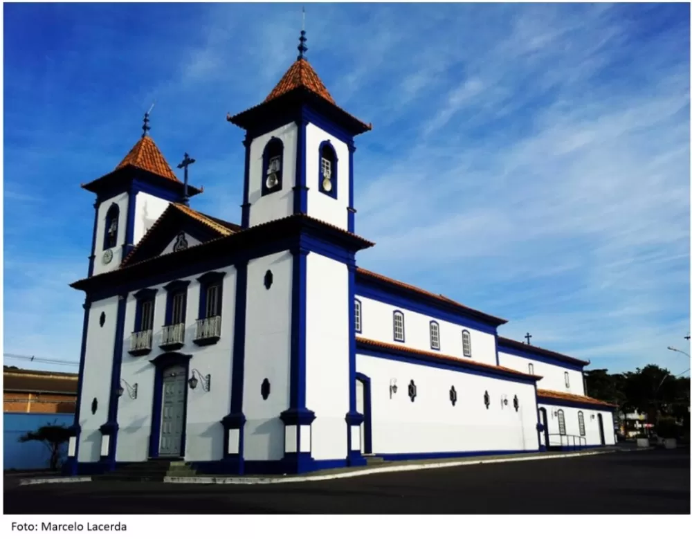 Livro histórico resgata a caminhada católica na Diocese de Sete Lagoas
