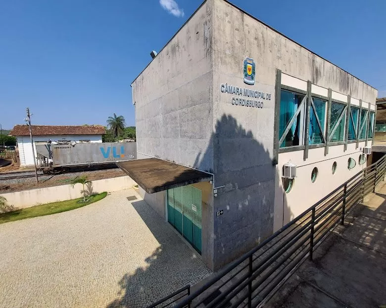 Servidora que fez denúncia na Câmara pode ter relação com falha apontada, indica apuração