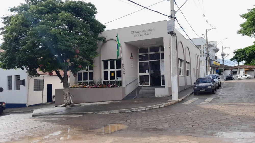 Ex-presidente de Câmara mineira é condenado por negociar com empresa ligada à família