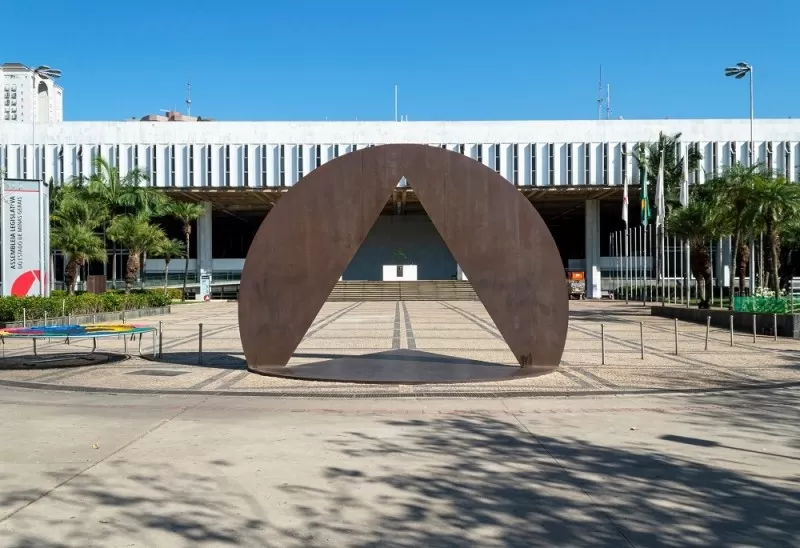 Convenções partidárias abrem calendário eleitoral e movimentam cenário político em Minas Gerais