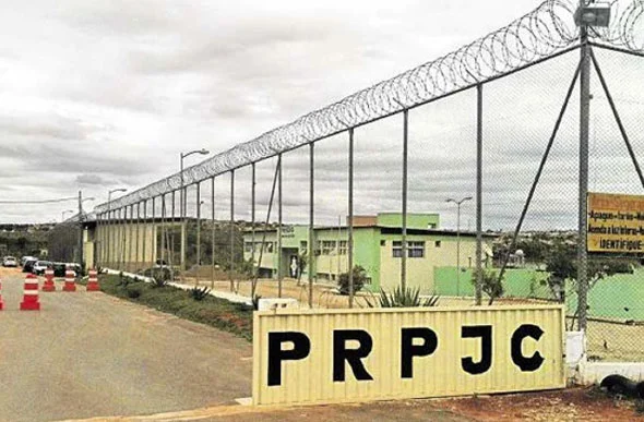 Polícia apreende drogas e celulares que seriam enviados para detentos em presídio de Sete Lagoas