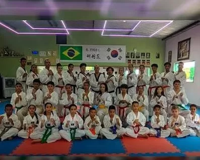 Sete Lagoas conquista 10 medalhas e termina JEMG com vice-campeonato no taekwondo