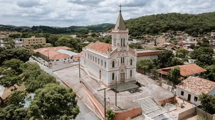 Estudantes de Cachoeira da Prata são reconhecidos por desempenho em olimpíadas de conhecimento
